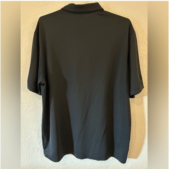 Tiger Woods black polo dri fit size XL - Picture 2 of 6